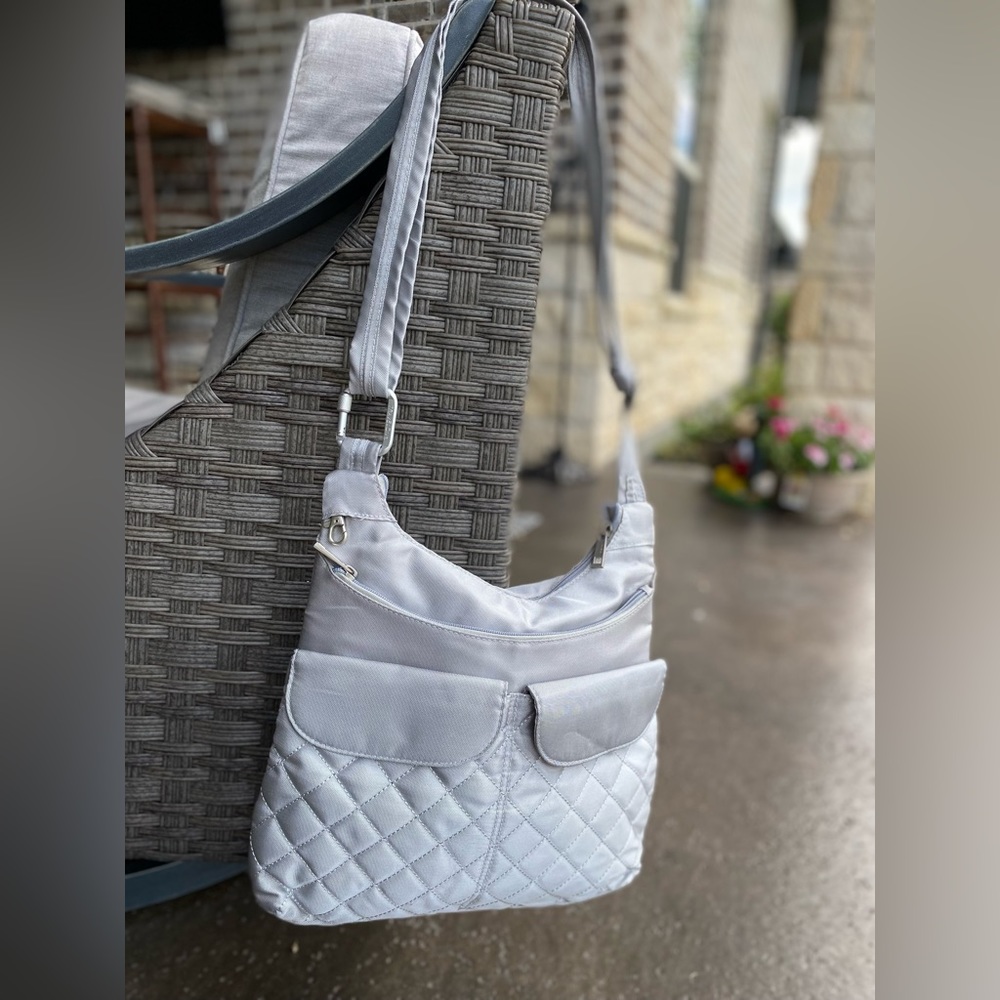 Travelon Anti Theft Crossbody Bag - Silver